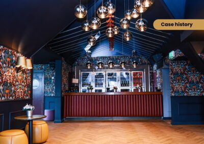 Albert’s champagne bar