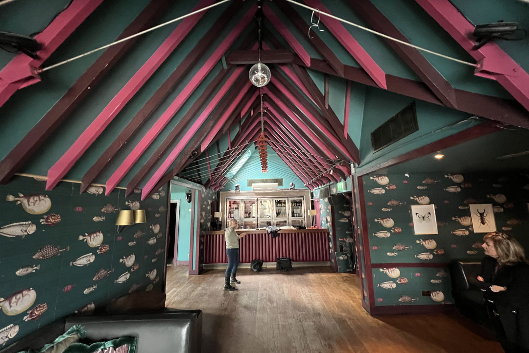 Albert’s-Champagne-Bar_gallery7