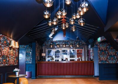 Albert’s champagne bar